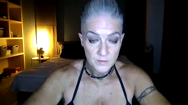 Devon2020 online show from November 5, 11:35 am