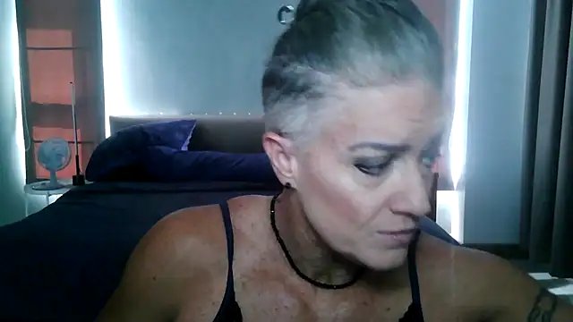 Devon2020 online show from December 4, 7:40 am