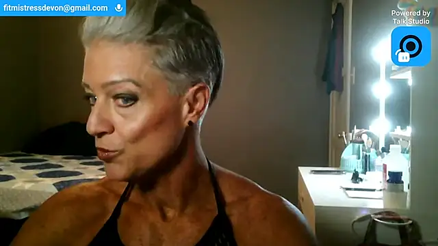 Devon2020 online show from May 26, 1:47 am