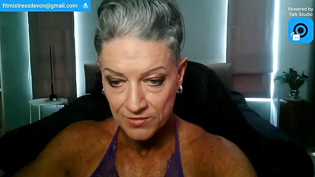 Snapshot of Devon2020 chatting on June 21, 10:10 am Devon2020 online show from June 21, 10:10 am