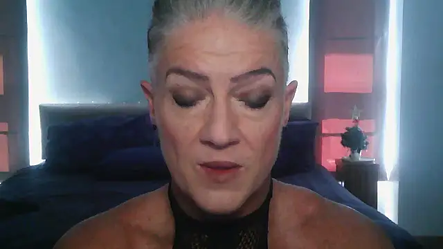 Devon2020 online show from December 19, 7:00 am