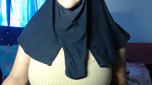 Snapshot of Jameela chatting on January 26, 8:56 pm Jameela online show from January 26, 8:56 pm