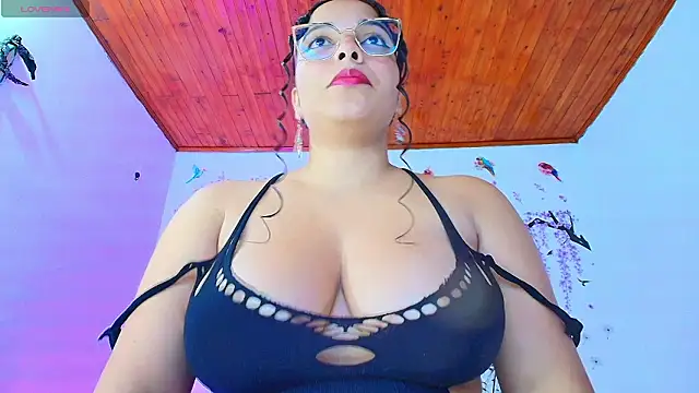 Sofiia Diiaz online show from March 13, 12:26 am