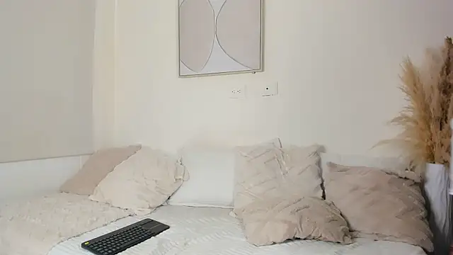 ZOEGARNER01 online show from May 14, 7:33 pm