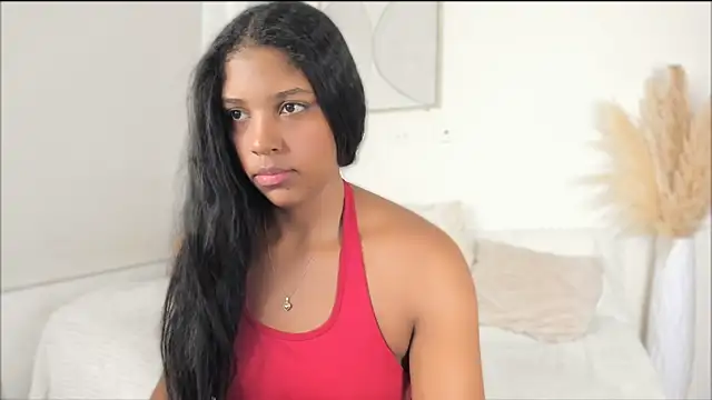 ZOEGARNER01 online show from April 23, 7:37 pm