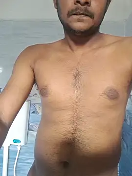 Snapshot of Itsdesi_boy chatting on December 16, 6:39 am Itsdesi boy online show from December 16, 6:39 am