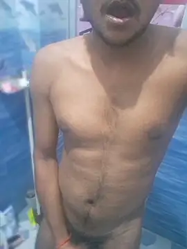 Itsdesi boy online show from April 12, 9:40 pm