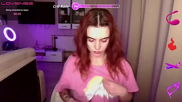 Snapshot of RinaDevil chatting on October 7, 5:03 pm RinaDevil online show from October 7, 5:03 pm