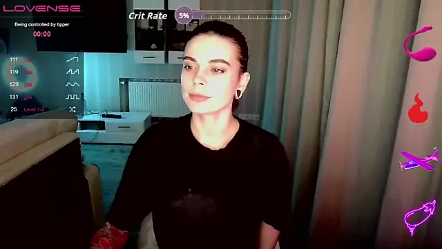 Snapshot of RinaDevil chatting on November 19, 7:03 pm RinaDevil online show from November 19, 7:03 pm