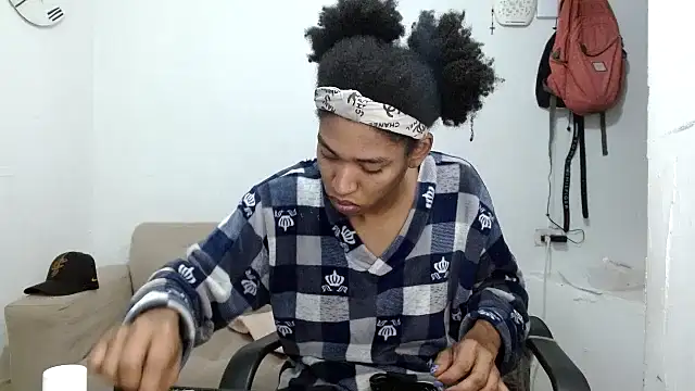 angelamarie1 online show from November 12, 9:02 am