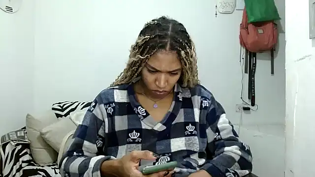 angelamarie1 online show from January 7, 10:42 am