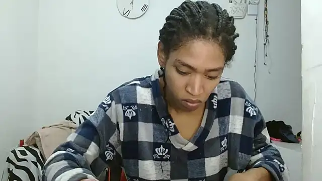 Snapshot of angelamarie1 chatting on June 10, 12:06 pm angelamarie1 online show from June 10, 12:06 pm