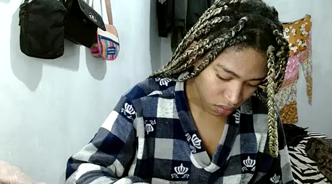 Snapshot of angelamarie1 chatting on February 19, 12:00 pm angelamarie1 online show from February 19, 12:00 pm