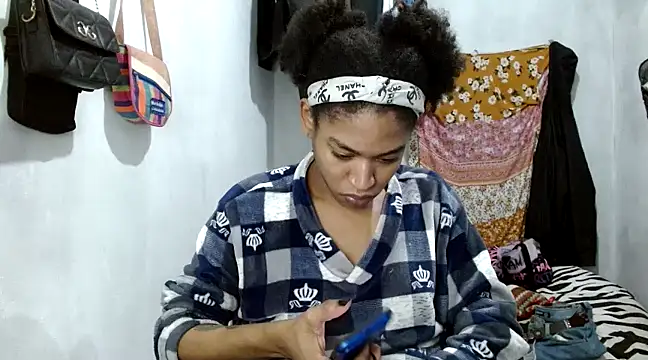 Snapshot of angelamarie1 chatting on March 14, 8:21 am angelamarie1 online show from March 14, 8:21 am