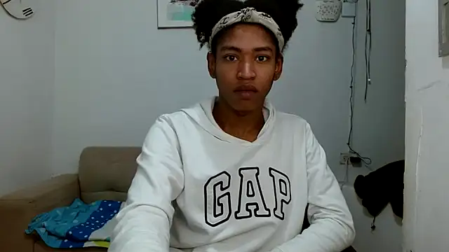 angelamarie1 online show from March 13, 11:59 am