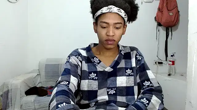 angelamarie1 online show from October 27, 11:22 am