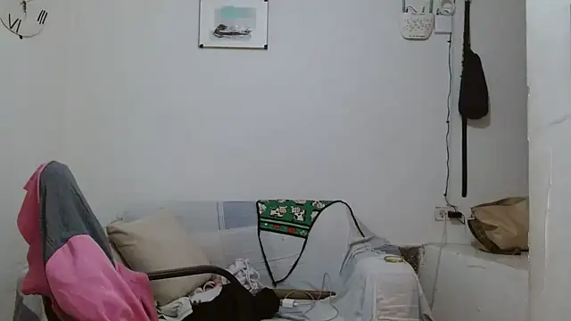 Snapshot of angelamarie1 chatting on July 11, 12:05 pm angelamarie1 online show from July 11, 12:05 pm