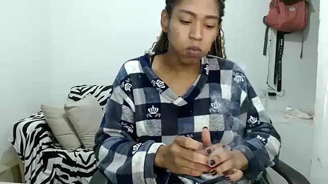 angelamarie1 online show from January 9, 9:44 pm