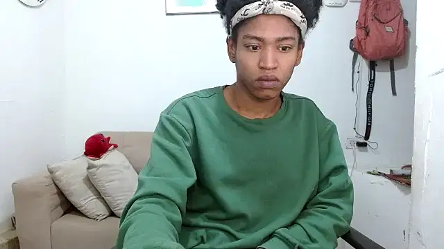 angelamarie1 online show from February 17, 12:19 am