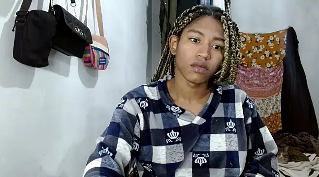 Snapshot of angelamarie1 chatting on February 26, 10:27 am angelamarie1 online show from February 26, 10:27 am
