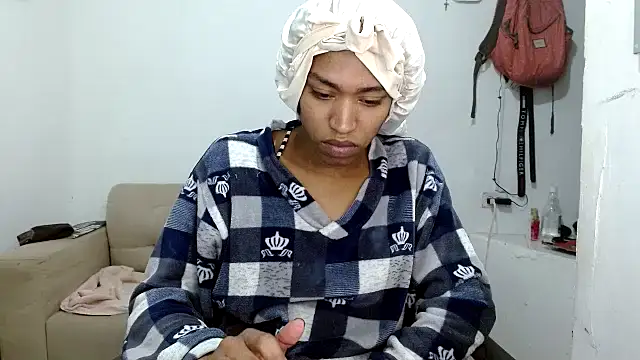 angelamarie1 online show from December 4, 12:42 am