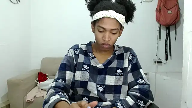 angelamarie1 online show from November 15, 6:28 am