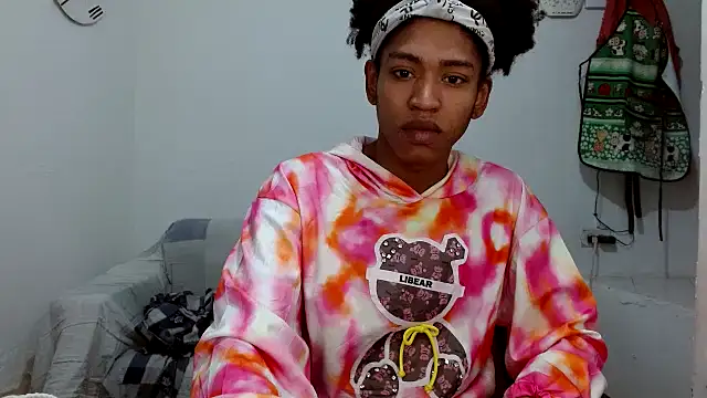 angelamarie1 online show from November 4, 5:55 am