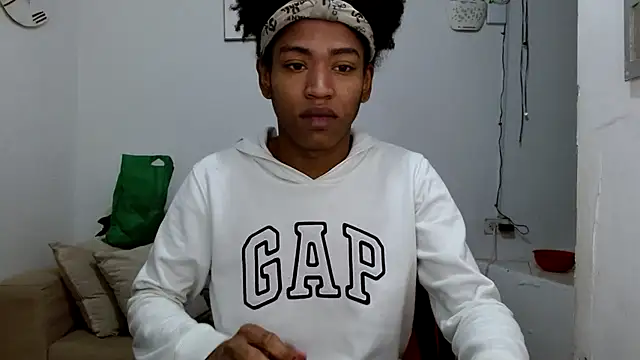 angelamarie1 online show from March 12, 11:47 am