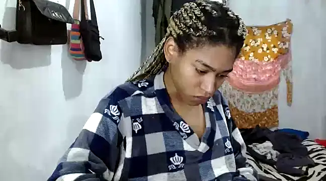 Snapshot of angelamarie1 chatting on March 1, 12:01 pm angelamarie1 online show from March 1, 12:01 pm
