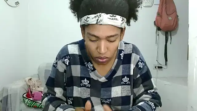 angelamarie1 online show from October 30, 9:11 pm