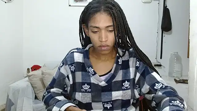 Snapshot of angelamarie1 chatting on July 14, 3:44 am angelamarie1 online show from July 14, 3:44 am