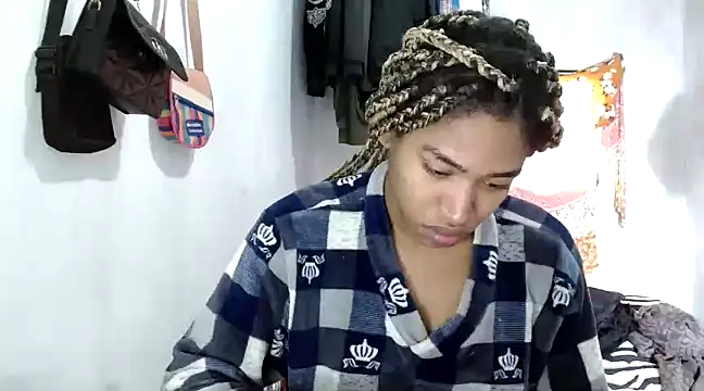 Snapshot of angelamarie1 chatting on February 16, 2:54 pm angelamarie1 online show from February 16, 2:54 pm
