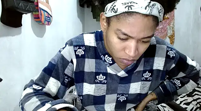Snapshot of angelamarie1 chatting on March 14, 11:22 pm angelamarie1 online show from March 14, 11:22 pm