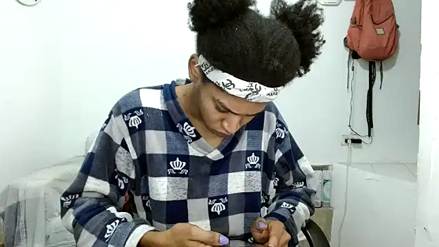 angelamarie1 online show from October 29, 10:47 am