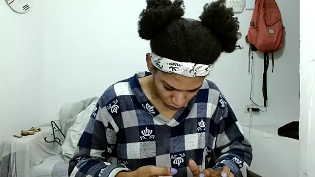 angelamarie1 online show from November 1, 7:57 am