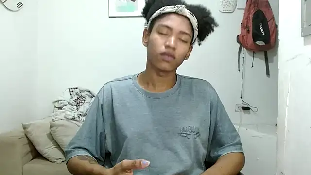 angelamarie1 online show from February 18, 8:49 pm