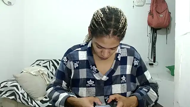 angelamarie1 online show from January 15, 10:18 am