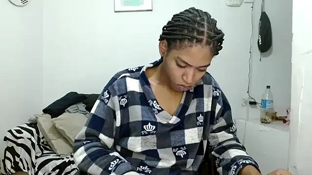 angelamarie1 online show from April 10, 12:12 pm