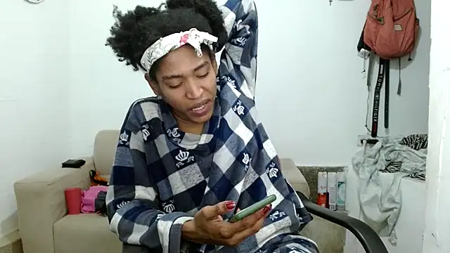 angelamarie1 online show from November 19, 9:42 am