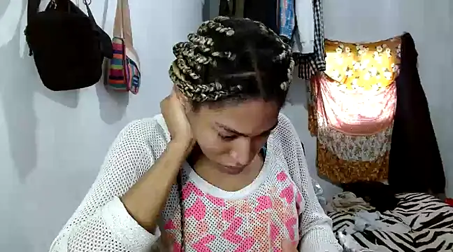 Snapshot of angelamarie1 chatting on February 27, 2:54 pm angelamarie1 online show from February 27, 2:54 pm