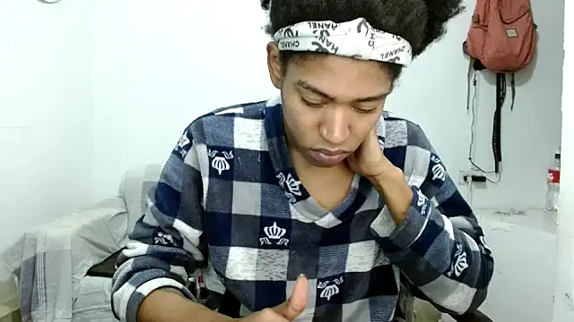 angelamarie1 online show from October 26, 12:11 am