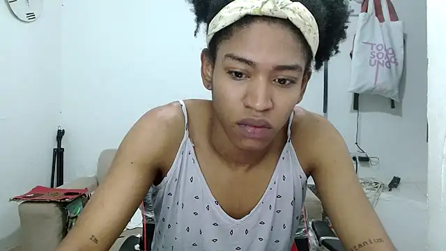 Snapshot of angelamarie1 chatting on September 17, 11:23 am angelamarie1 online show from September 17, 11:23 am