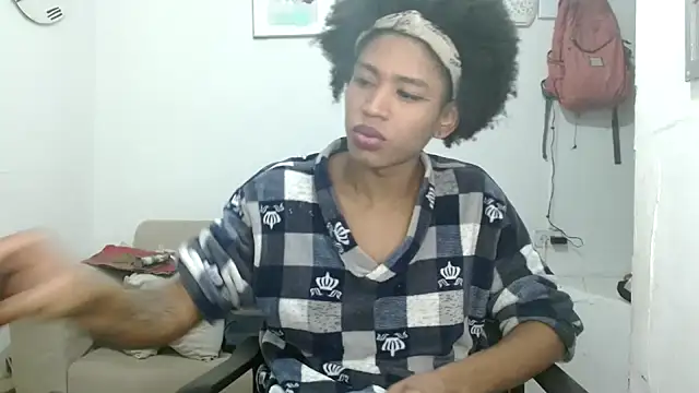 angelamarie1 online show from March 5, 10:59 pm