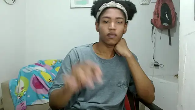 angelamarie1 online show from February 19, 7:22 pm