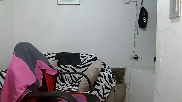 angelamarie1 online show from March 27, 12:08 am