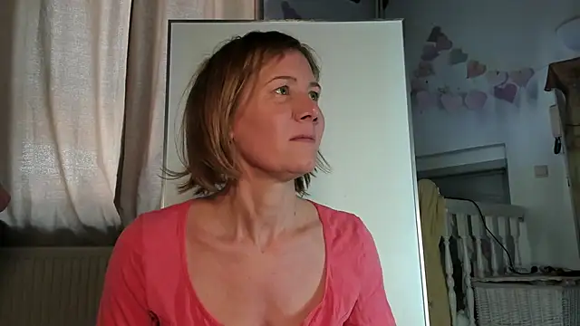 Snapshot of Lola_Belgium chatting on March 16, 2:00 pm Lola Belgium online show from March 16, 2:00 pm