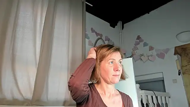 Snapshot of Lola_Belgium chatting on March 2, 4:25 pm Lola Belgium online show from March 2, 4:25 pm