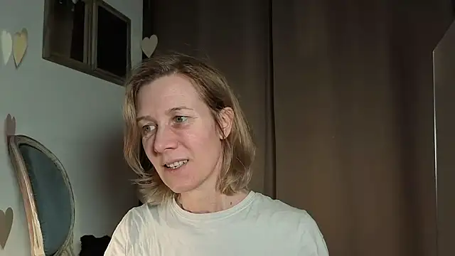 Lola Belgium online show from March 30, 3:46 pm