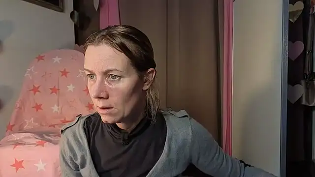 Lola Belgium online show from February 25, 7:52 am