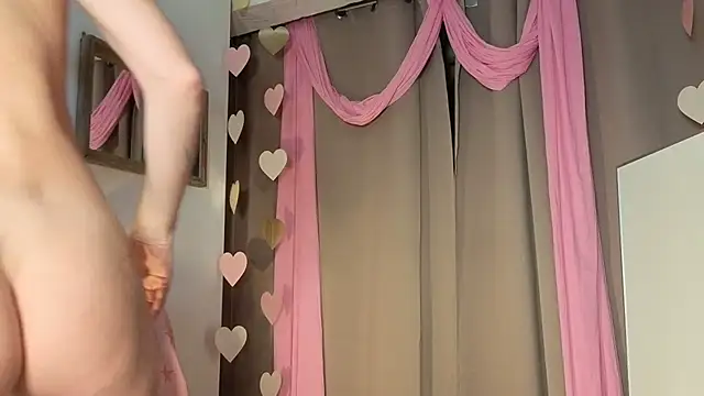 Lola Belgium online show from February 26, 8:36 am